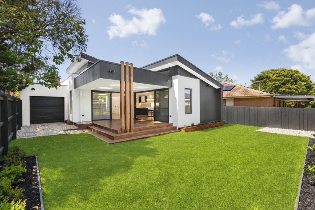 Heritage home extension and renovation Bentleigh – rear exterior